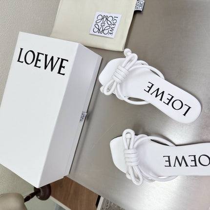LOEWE 26S FLAMENCO KNOT SANDAL IN WHITE CALFSKIN