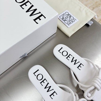 LOEWE 26S FLAMENCO KNOT SANDAL IN WHITE CALFSKIN