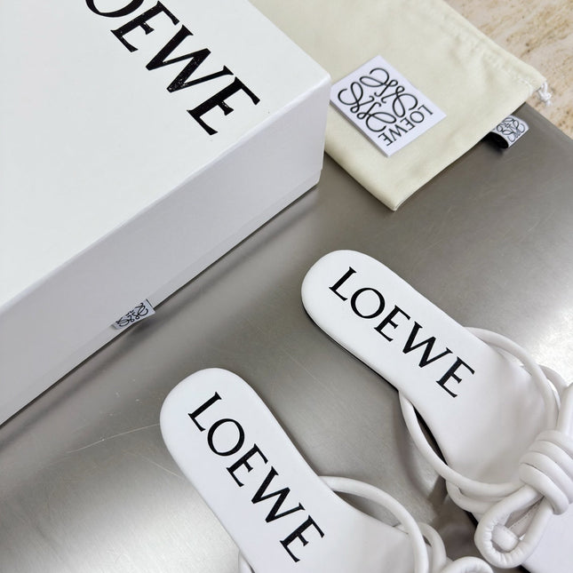 LOEWE 26S FLAMENCO KNOT SANDAL IN WHITE CALFSKIN