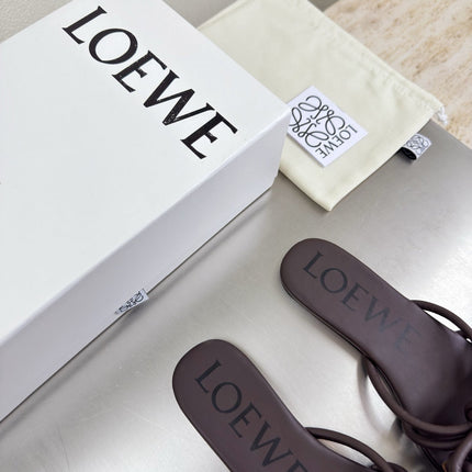 LOEWE 26S FLAMENCO KNOT SANDAL IN DARK BROWN CALFSKIN