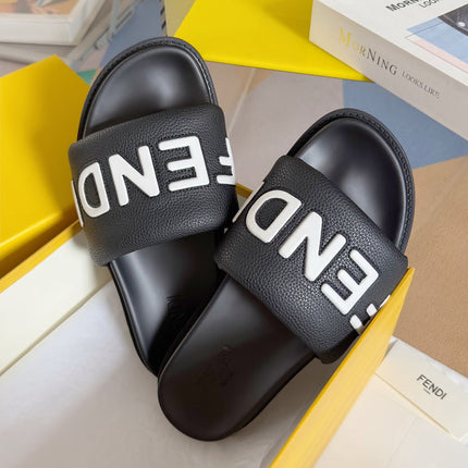 FENDI ROMA SLIDE IN BLACK GRAINED CALFSKIN WITH WHITE LOGO