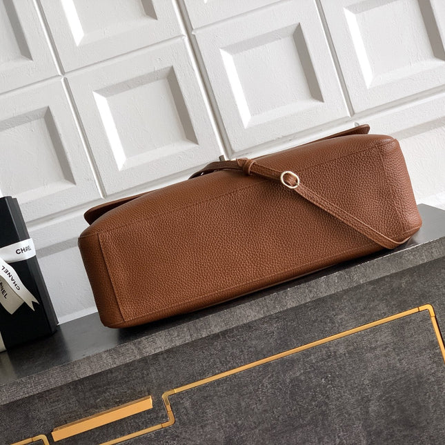 CHANEL 26S SOUPLISSIMO MAXI FLAP 39 IN CARAMEL BROWN GRAINED CALFSKIN SILVER HARDWARE