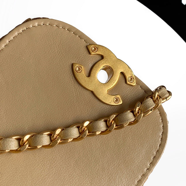 CHANEL 26S TOP HANDLE BAG 19 IN NATURAL RAFFIA AND CALFSKIN GOLD HARDWARE