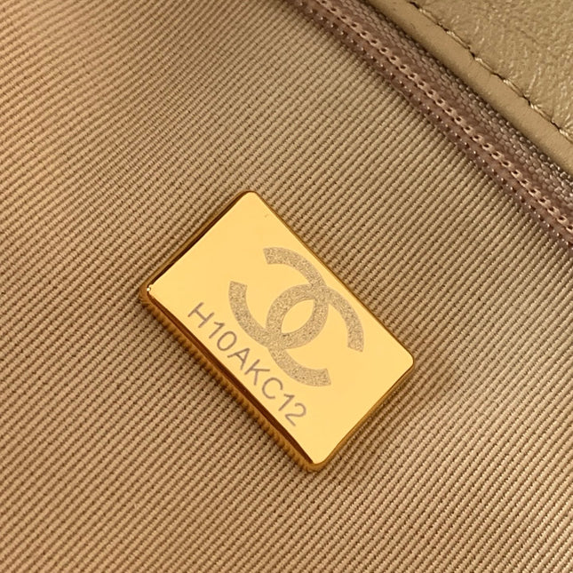 CHANEL 26S TOP HANDLE BAG 19 IN NATURAL RAFFIA AND CALFSKIN GOLD HARDWARE