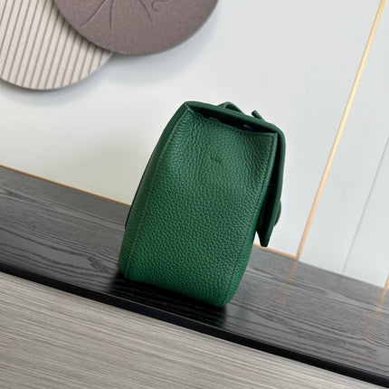 CHANEL 26S MAXI FLAP BAG 32 IN GREEN GRAINED CALFSKIN SILVER HARDWARE
