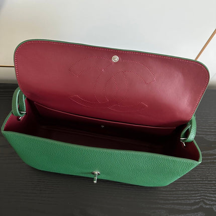 CHANEL 26S MAXI FLAP BAG 32 IN GREEN GRAINED CALFSKIN SILVER HARDWARE