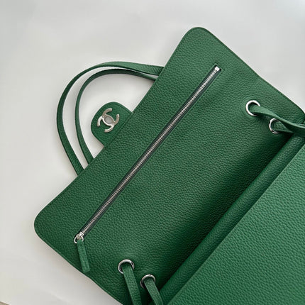 CHANEL 26S MAXI FLAP BAG 32 IN GREEN GRAINED CALFSKIN SILVER HARDWARE