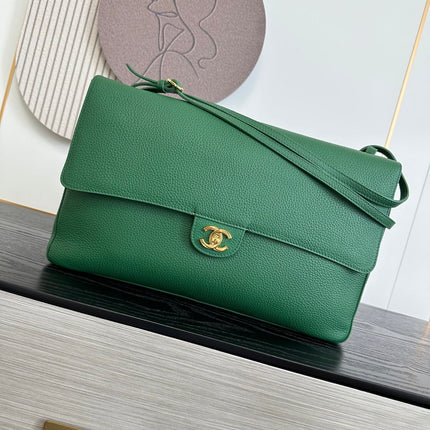 CHANEL 26S MAXI FLAP BAG 39 IN GREEN GRAINED CALFSKIN GOLD HARDWARE