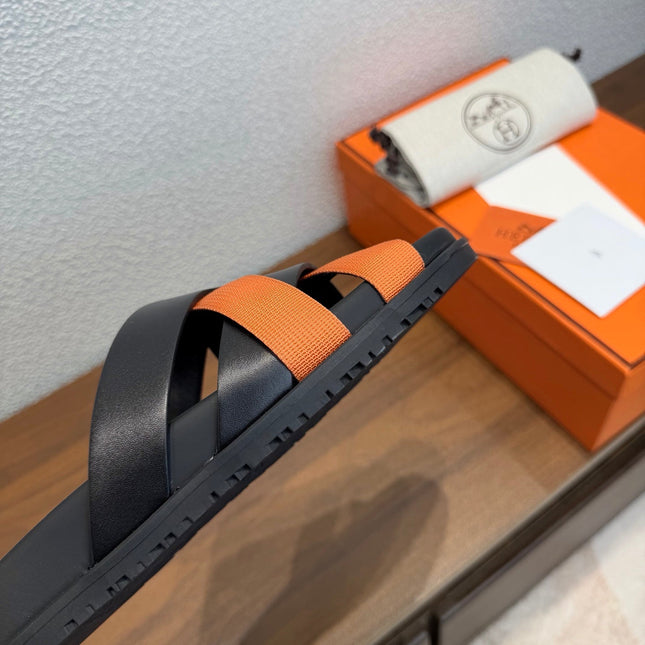 HM 26S KAZIMIR SANDAL IN BLACK CALFSKIN AND ORANGE FABRIC
