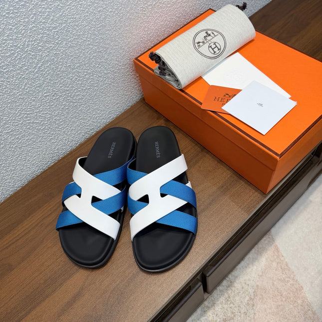 HM 26S KAZIMIR SANDAL IN WHITE CALFSKIN AND BLUE FABRIC