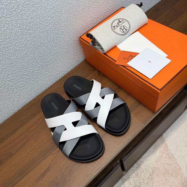 HM 26S KAZIMIR SANDAL IN WHITE CALFSKIN AND GREY FABRIC