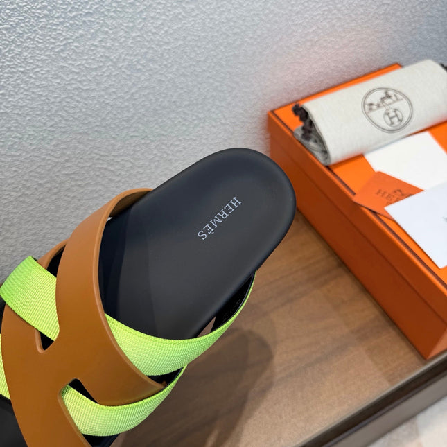HM 26S KAZIMIR SANDAL IN CARAMEL BROWN CALFSKIN AND LIME GREEN FABRIC