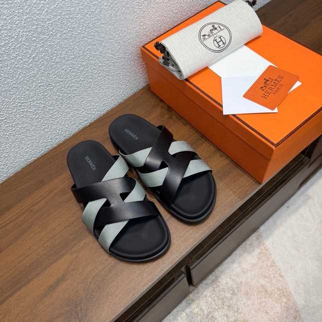 HM 26S KAZIMIR SANDAL IN BLACK CALFSKIN AND GREY FABRIC