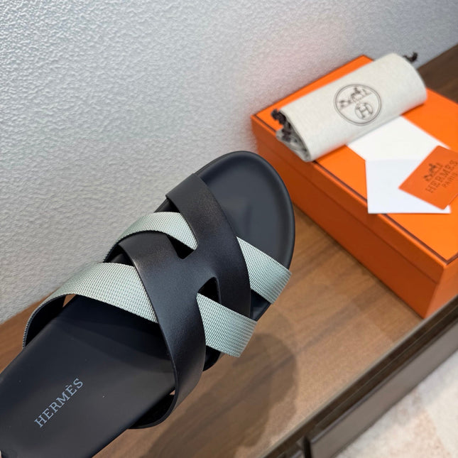 HM 26S KAZIMIR SANDAL IN BLACK CALFSKIN AND GREY FABRIC
