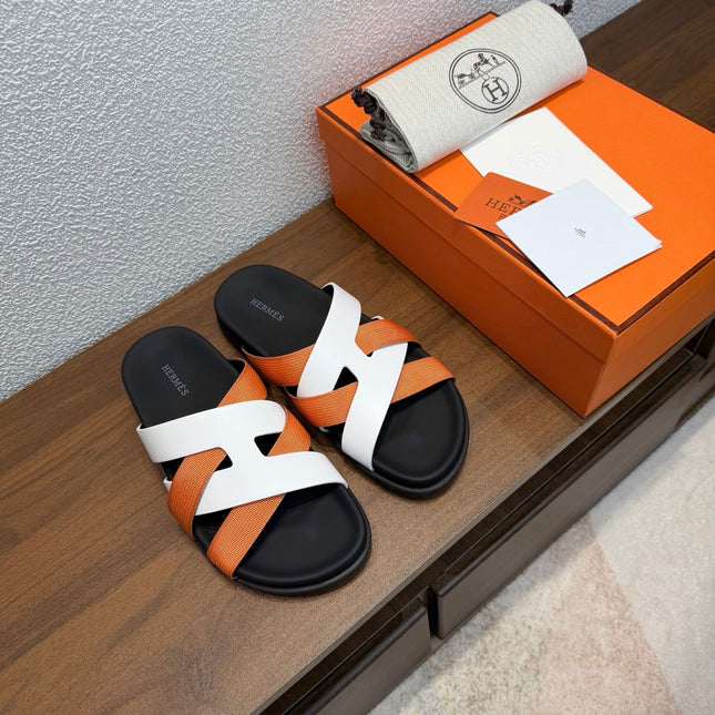 HM 26S KAZIMIR SANDAL IN WHITE CALFSKIN AND ORANGE FABRIC