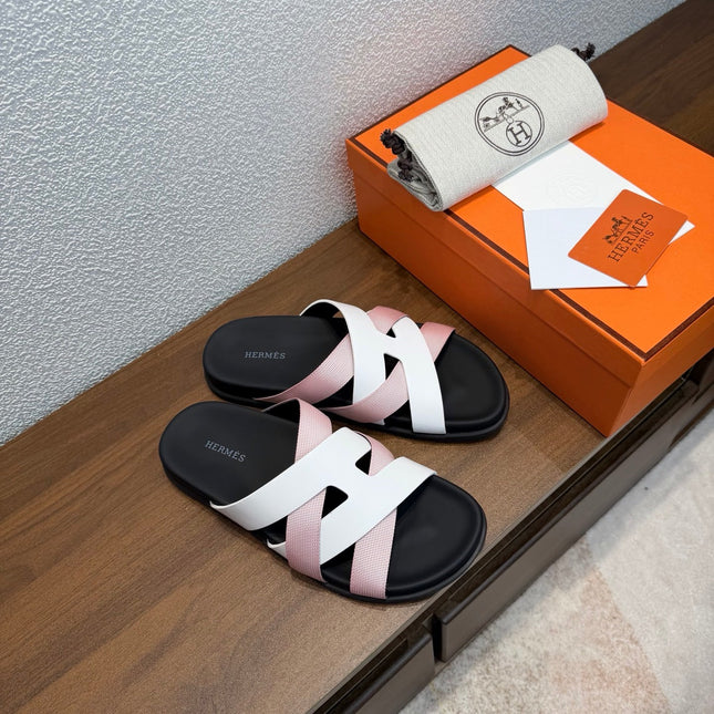 HM 26S KAZIMIR SANDAL IN WHITE CALFSKIN AND PINK FABRIC