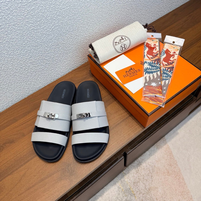 HM 26S KELLY BUCKLE DOUBLE STRAP SANDALS IN GREY CALFSKIN