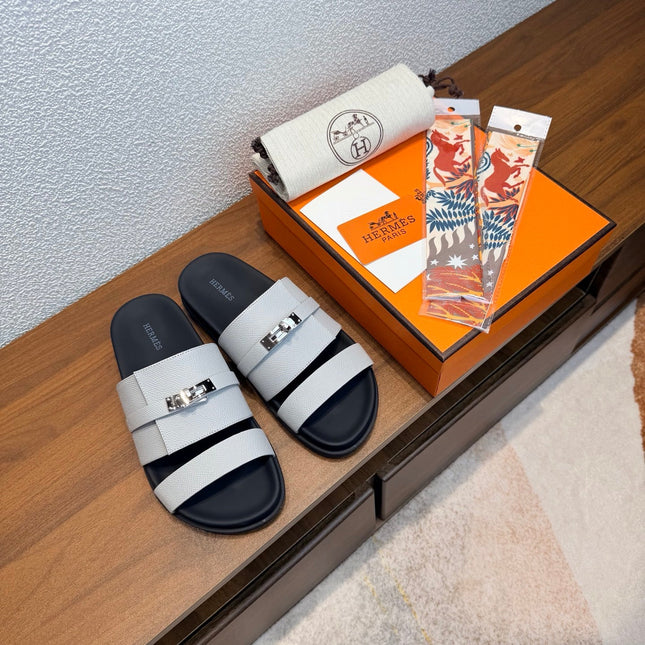 HM 26S KELLY BUCKLE DOUBLE STRAP SANDALS IN GREY CALFSKIN