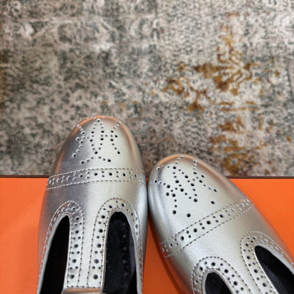 HM 26S PERFORATED BALLET FLATS IN SILVER CALFSKIN