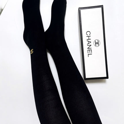 CHANEL 26S CREW SOCKS 403618 (1 BOX)