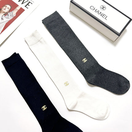 CHANEL 26S CREW SOCKS 403618 (1 BOX)