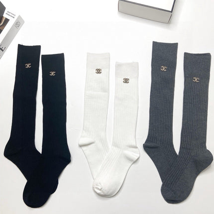 CHANEL 26S CREW SOCKS 403629 (1 BOX)