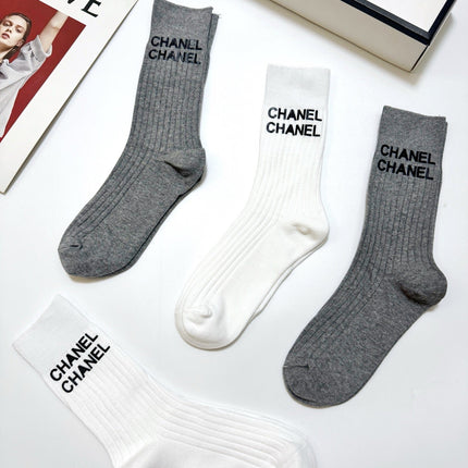 CHANEL 26S CREW SOCKS 403667 (1 BOX)