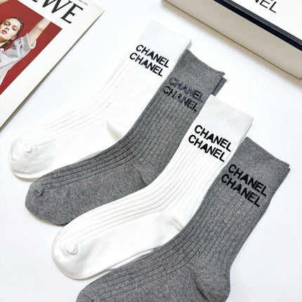 CHANEL 26S CREW SOCKS 403667 (1 BOX)