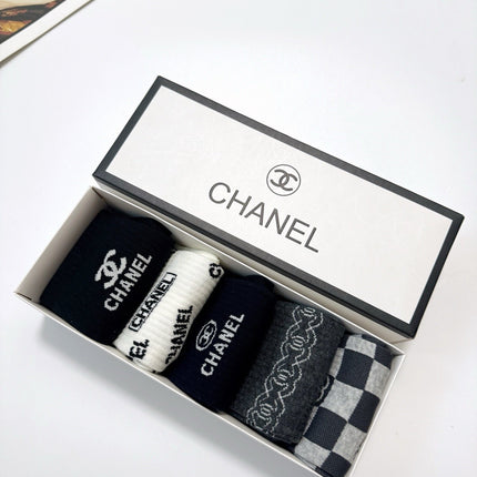 CHANEL 26S CREW SOCKS 405368 (1 BOX)