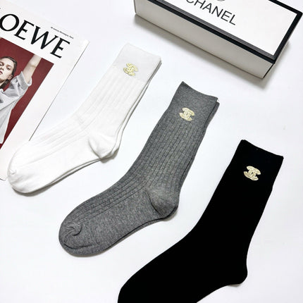 CHANEL 26S CREW SOCKS 405379 (1 BOX)