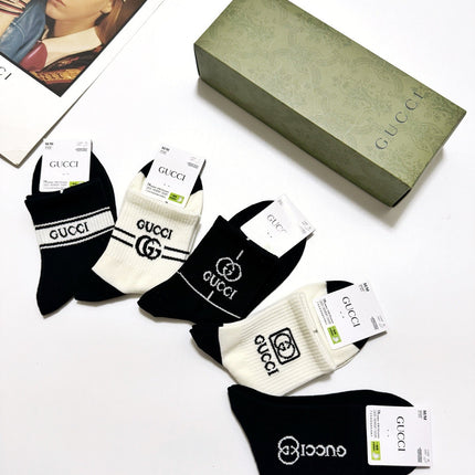 GUCCI 26S CREW SOCKS 407176 (1 BOX)