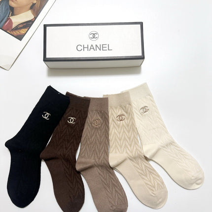 CHANEL 26S CREW SOCKS 407181 (1 BOX)