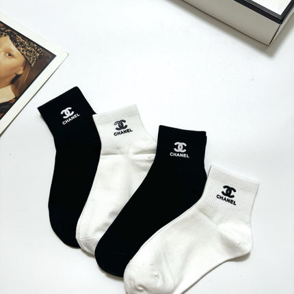 CHANEL 26S ANKLE SOCKS 408731 (1 BOX)