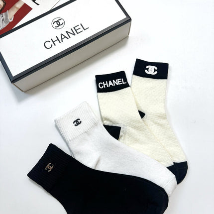 CHANEL 26S ANKLE SOCKS 408741 (1 BOX)