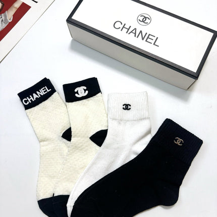 CHANEL 26S ANKLE SOCKS 408741 (1 BOX)