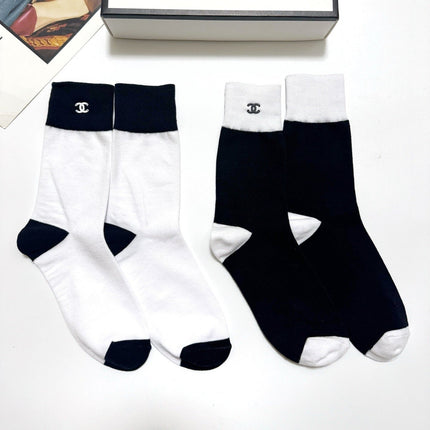 CHANEL 26S CREW SOCKS 410289 (1 BOX)
