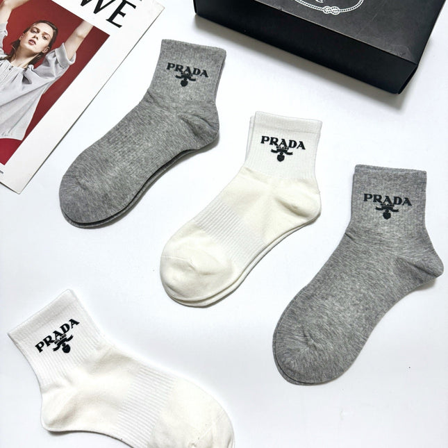 PRADA 26S ANKLE SOCKS 410299 (1 BOX)