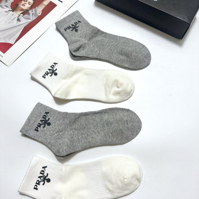 PRADA 26S ANKLE SOCKS 410299 (1 BOX)