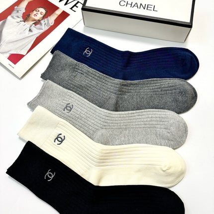 CHANEL 26S CREW SOCKS 412435 (1 BOX)