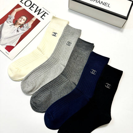 CHANEL 26S CREW SOCKS 412435 (1 BOX)