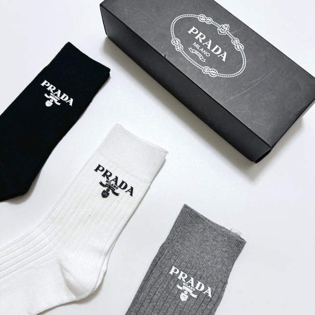 PRADA 26S CREW SOCKS 412438 (1 BOX)