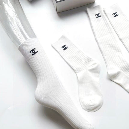 CHANEL 26S CREW SOCKS 412439 (1 BOX)