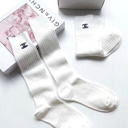 CHANEL 26S CREW SOCKS 412439 (1 BOX)