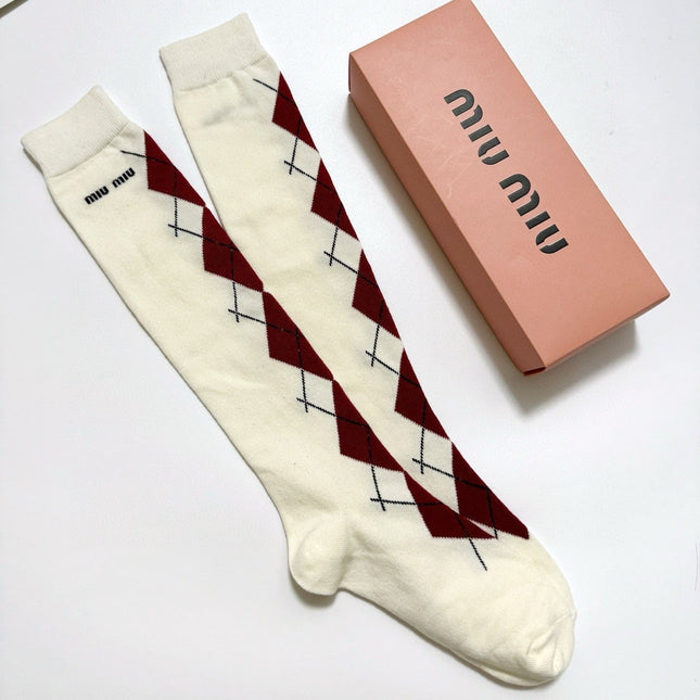 MIUMIU 26S CREW SOCKS 417702 (1 BOX)