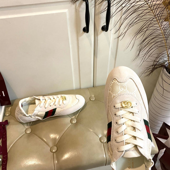 GUCCI 26S SNEAKER IN CREAM WHITE SUEDE AND CANVAS