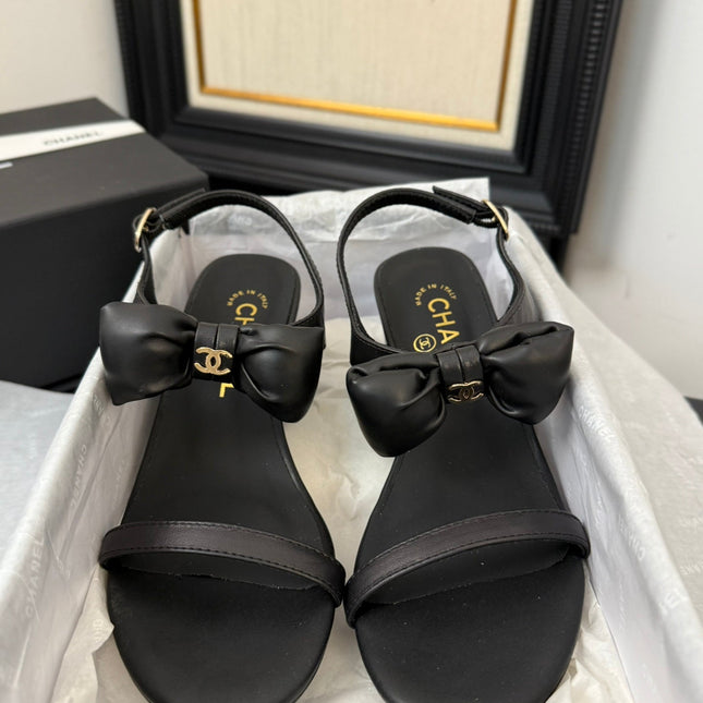 MID HEEL 45 MM SANDALS IN BLACK CALFSKIN