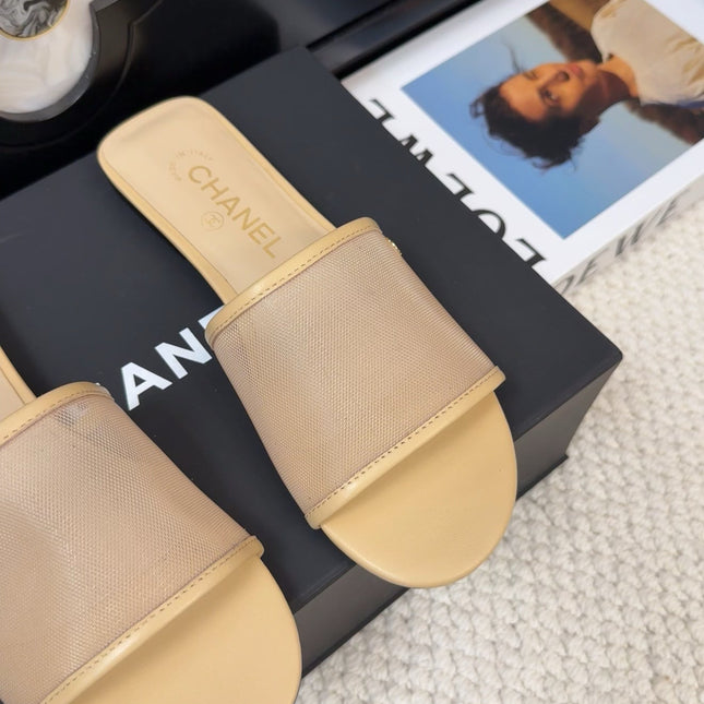 FLAT SLIDE IN FLAX YELLOW MESH AND SUEDE