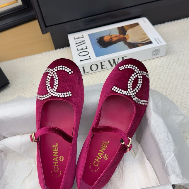 MARY JANE SHOES IN JAM PURPLE VELVET WITH CRYSTALS LOGO