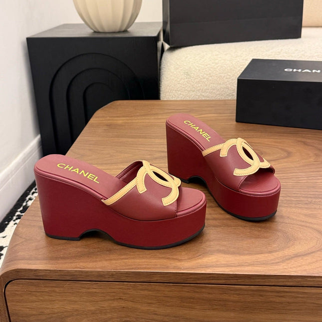 CHANEL 26S WEDGE SANDALS 95 MM IN DARK RED CALFSKIN