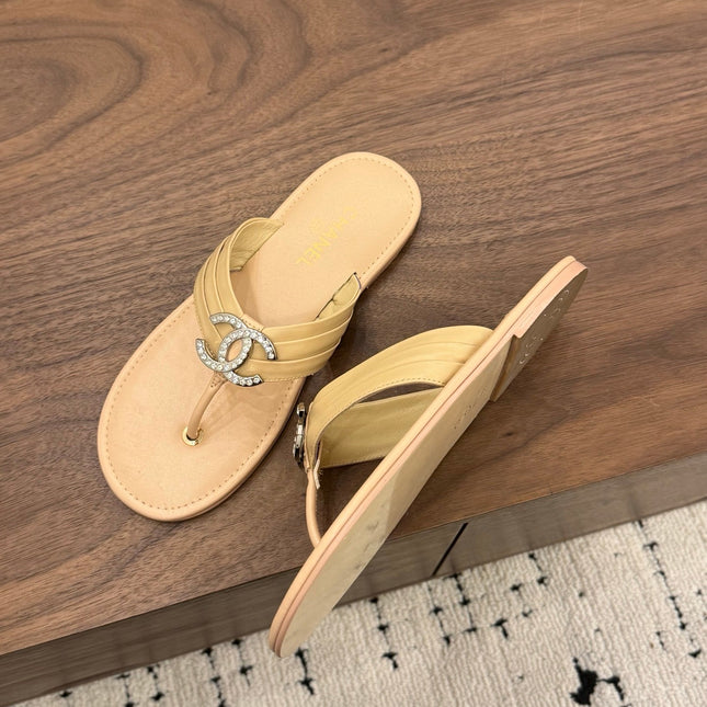 CHANEL 26S THONG SANDALS IN BEIGE CALFSKIN WITH RHINESTONE CC LOGO